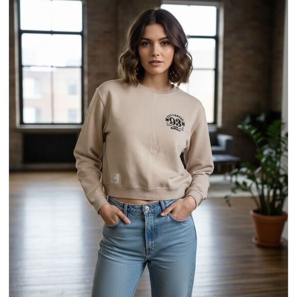 pull & bear cropped crewneck. peach putty color. gas burner front hit.size small - Picture 1 of 7